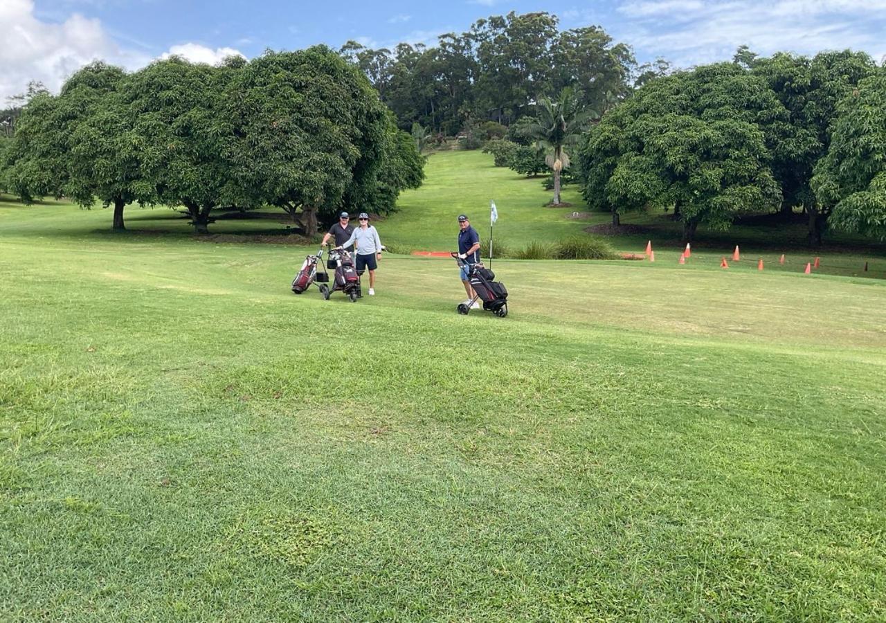 Sunshine Coast Retreat Your Own Private Golf Course Diddillibah Ngoại thất bức ảnh